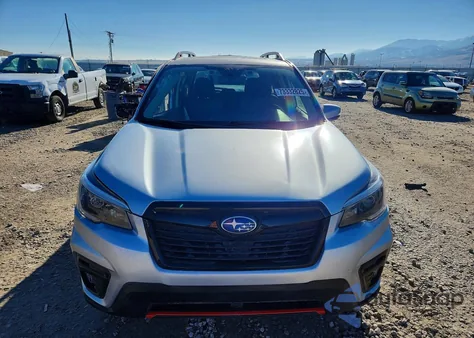 2021 Subaru Forester Sport z USA, uszkodzony, nr VIN JF2SKARC6MH495884